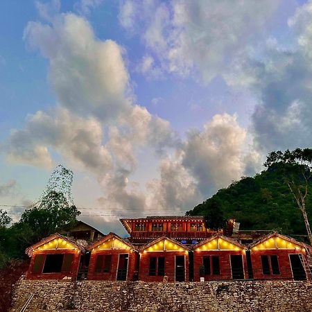 Du Gia Cozy Homestay & Tours Lang Cac Bagian luar foto